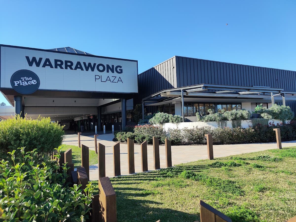 RASHAYS - Warrawong