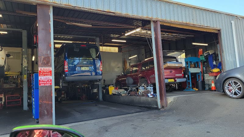 Harts Garage