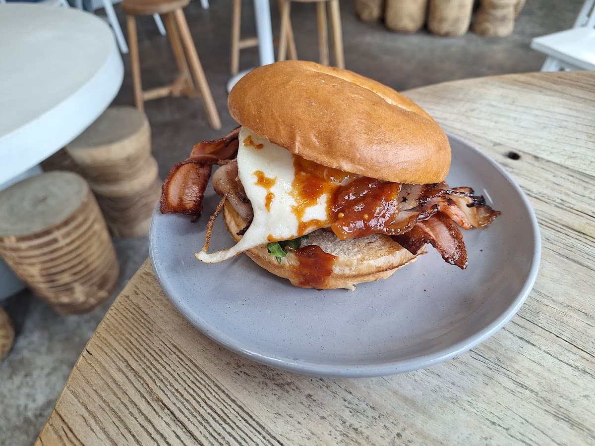 Badu Eatery & Bar photo 4