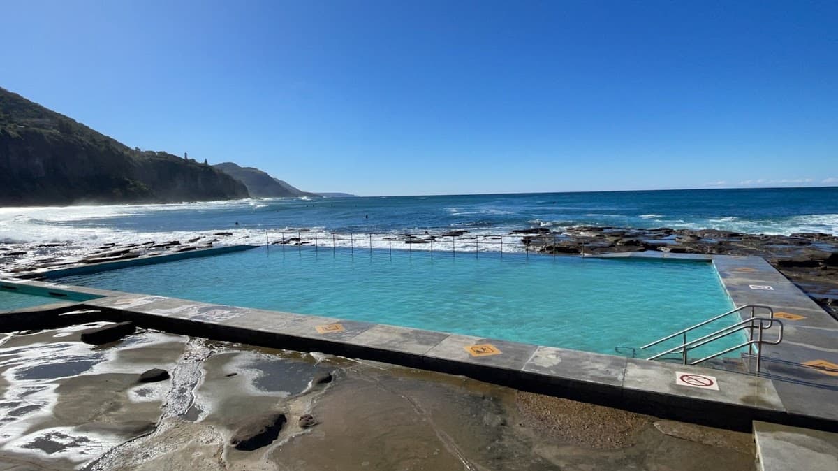 Coalcliff Beach
