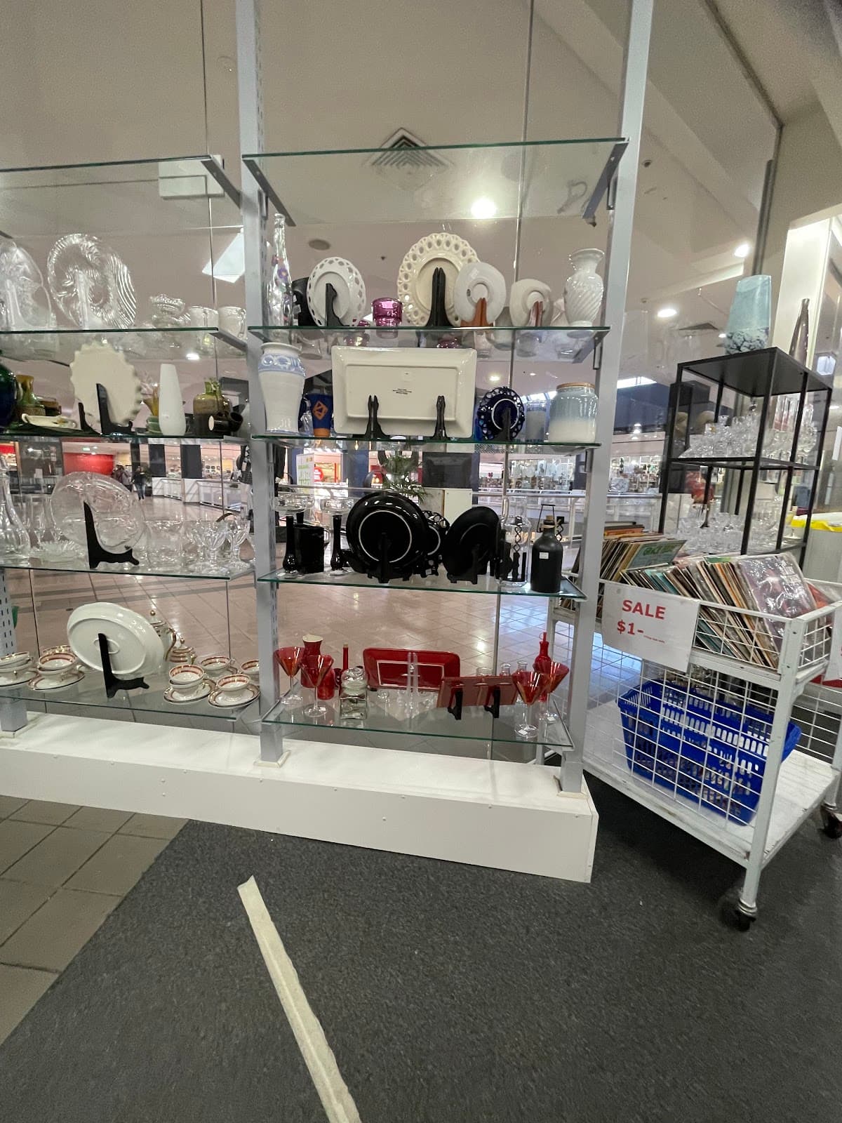 Salvos Stores Warrawong photo 4