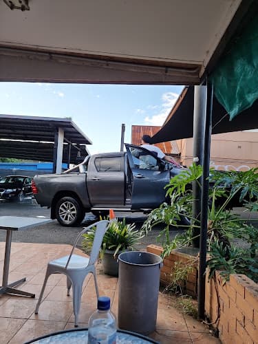 Kymy Professional Car Wash & Cafe