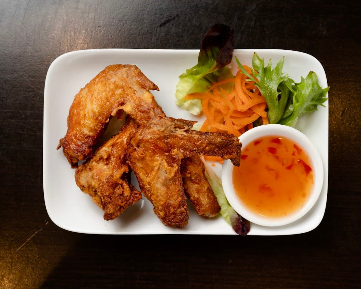 (Location at Unanderra) Coastal Thai Restaurant photo 3