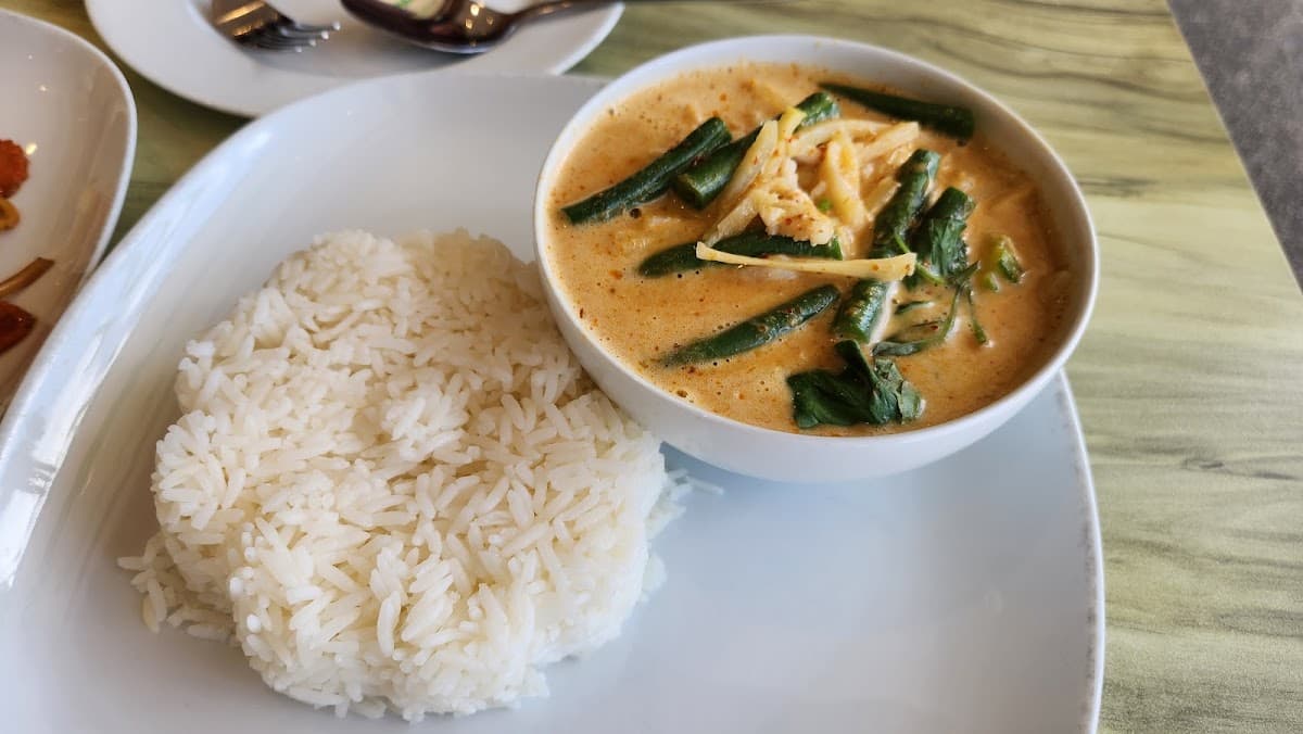 Phu Thai Restaurant (Helensburgh) photo 4